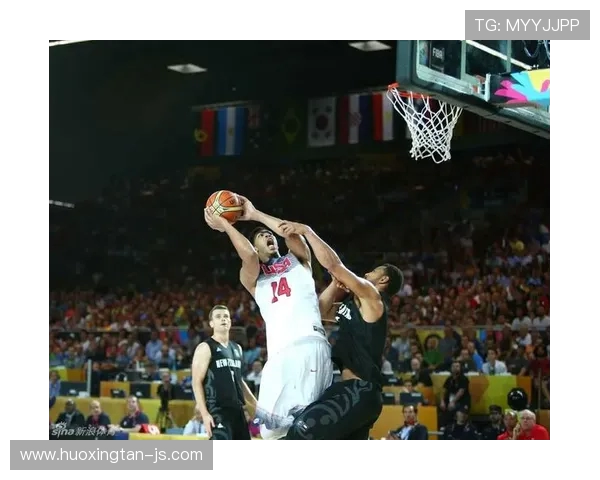 重庆篮球队在世界杯积分榜上以71分稳居第一名展现强大实力