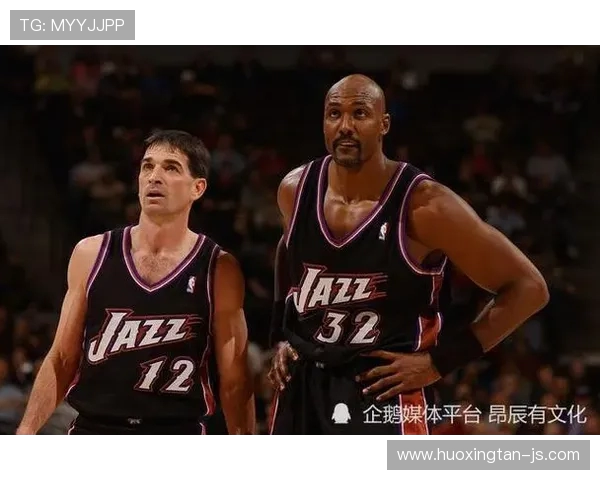 卡尔·马龙:篮球巨星的传奇之路与辉煌成就解析 卡尔·马龙:篮球巨星的传奇之路与辉煌成就解析